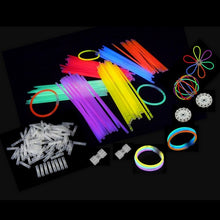 Laden Sie das Bild in den Galerie-Viewer, 100 Arm-Knicklichter 200 x 5 mm im Farb-Mix