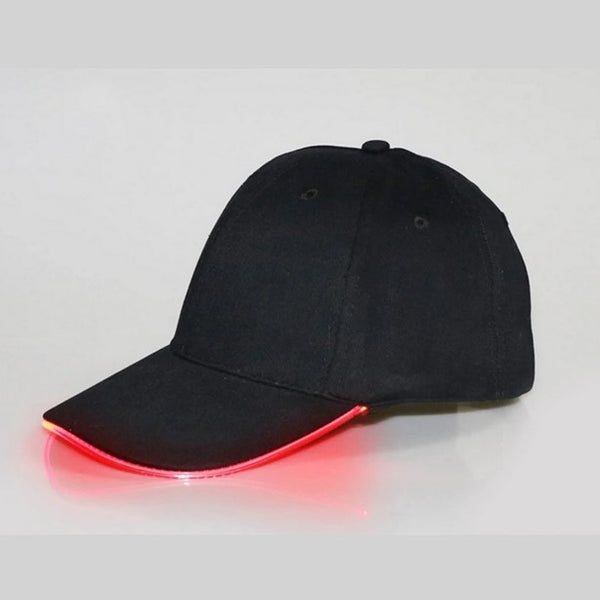 1 schwarze Base Cap mit roten LEDs
