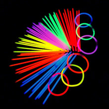 Laden Sie das Bild in den Galerie-Viewer, 1000 Arm-Knicklichter 200 x 5 mm im Farb-Mix oder einfarbig
