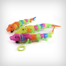 Laden Sie das Bild in den Galerie-Viewer, 1 LED Krokodil mit Sound
