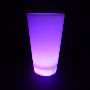 1 LED Becher weiß