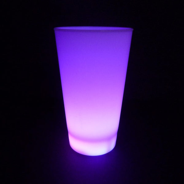 1 LED Becher weiß