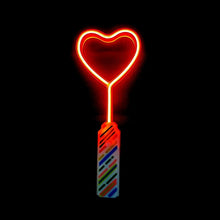Laden Sie das Bild in den Galerie-Viewer, 1 LED Neon Leuchtstab mit Herz in ROT
