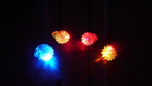 Laden und Abspielen von Videos im Galerie-Viewer, 4 LED Strawberry-Ringe Set
